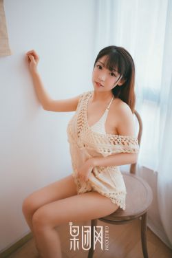 老师洗澡让我进去摸她乳